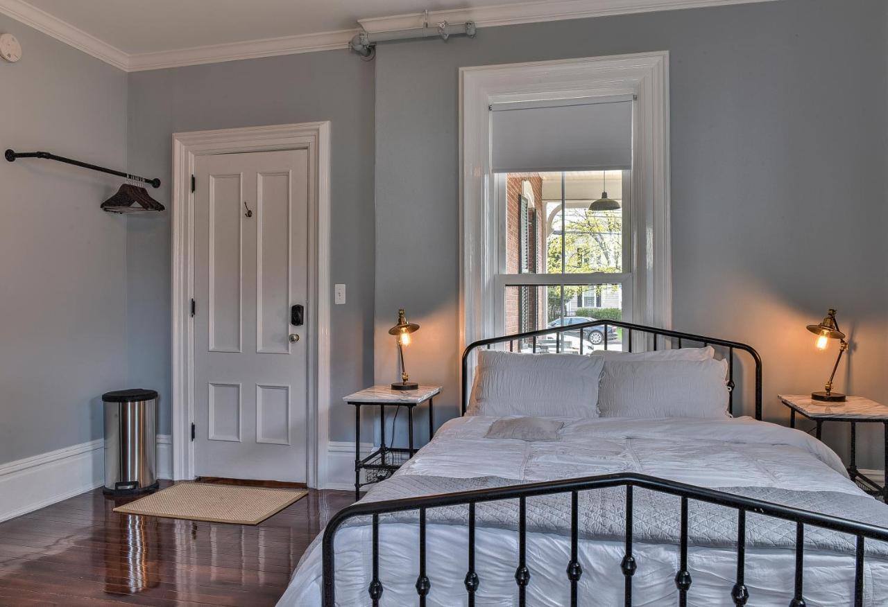 Отель The Burrell House Кин Экстерьер фото